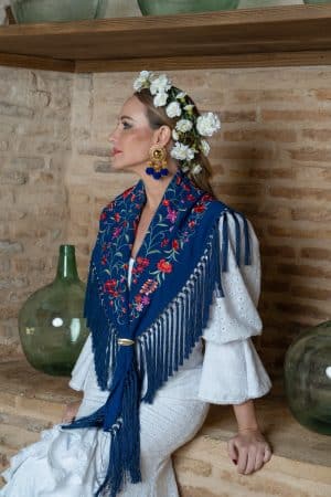 Mantoncillo clavelinas azul marino