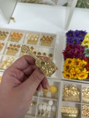 Broche guitarra filigrana